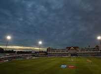 消费成为默 消费成为默